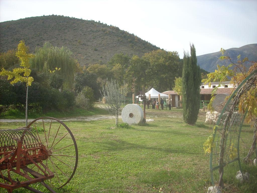 Locanda Dell'Asino D'Oro Villa Sulmona Kültér fotó